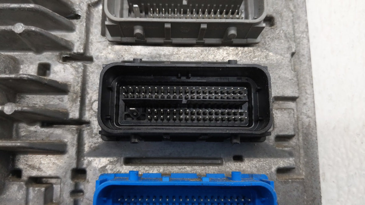 2018-2020 Chevrolet Equinox PCM Engine Control Computer ECU ECM PCU OEM P/N:12680876 12677677 Fits 2017 2018 2019 2020 2021 