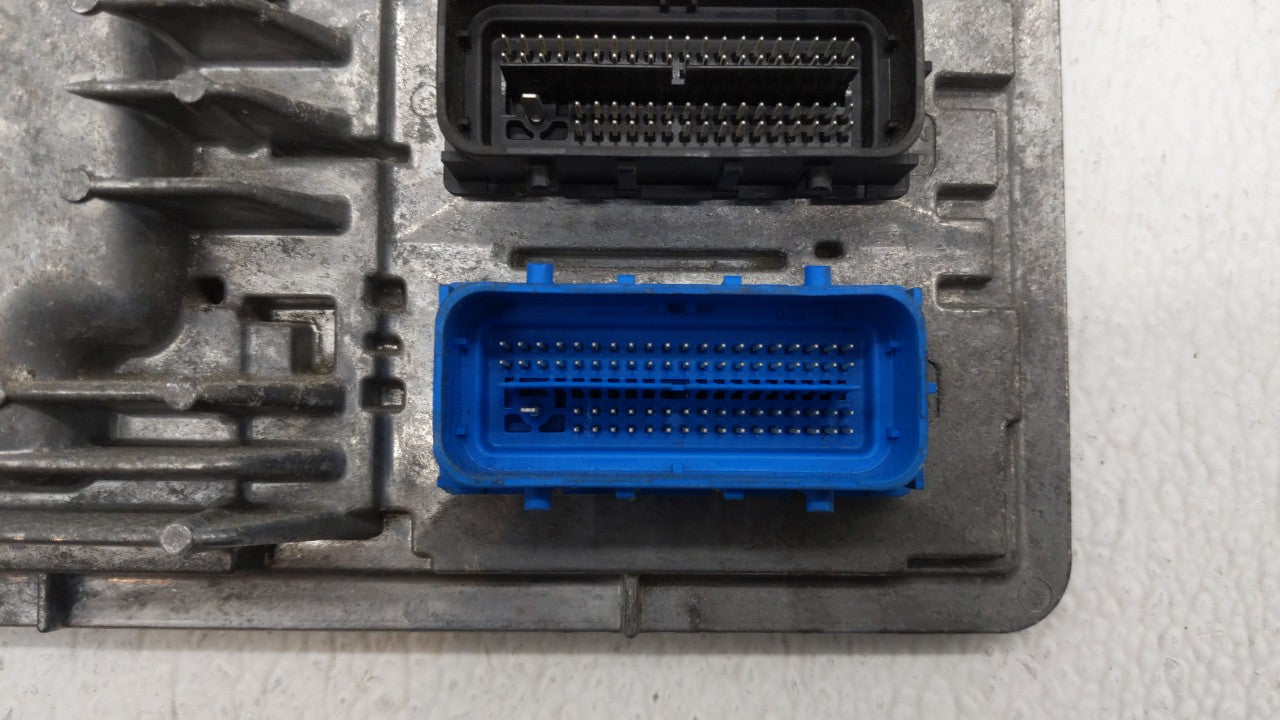 2018-2019 Chevrolet Equinox PCM Engine Control Computer ECU ECM PCU OEM P/N:12680876 12677677, 12692812 Fits Fits 2017 2018 