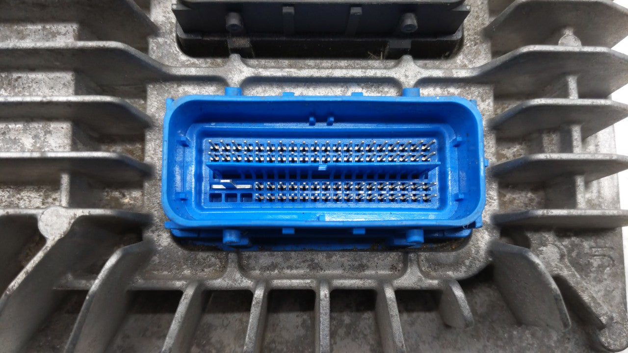 2017 Chevrolet Equinox PCM Engine Control Computer ECU ECM PCU OEM P/N:12667189 12670801, 12694743 Fits Fits 2018 2019 2020 