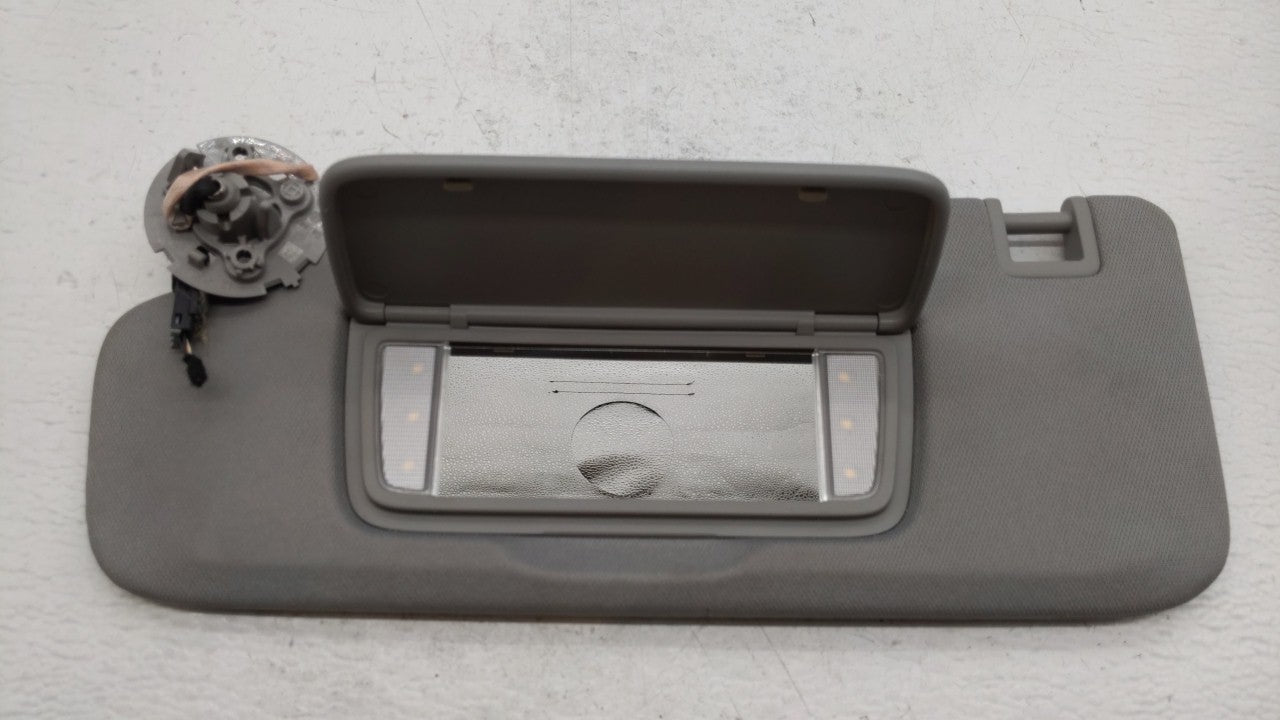 2018-2019 Chevrolet Equinox Sun Visor Shade Replacement Driver Left Mirror Fits Fits 2018 2019 OEM Used Auto Parts - Oemused