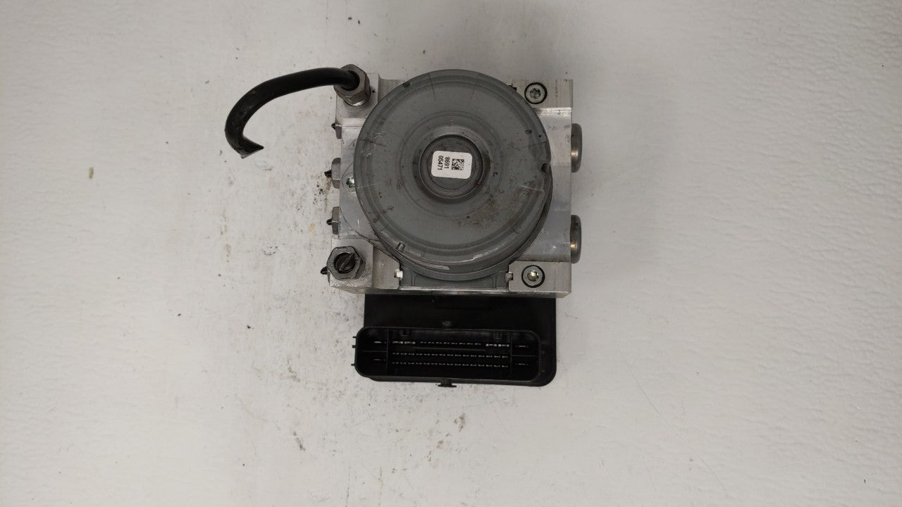 2018-2019 Chevrolet Equinox ABS Pump Control Module Replacement P/N:84342052 84342055, 84718763, 84414759 Fits Fits 2018 201