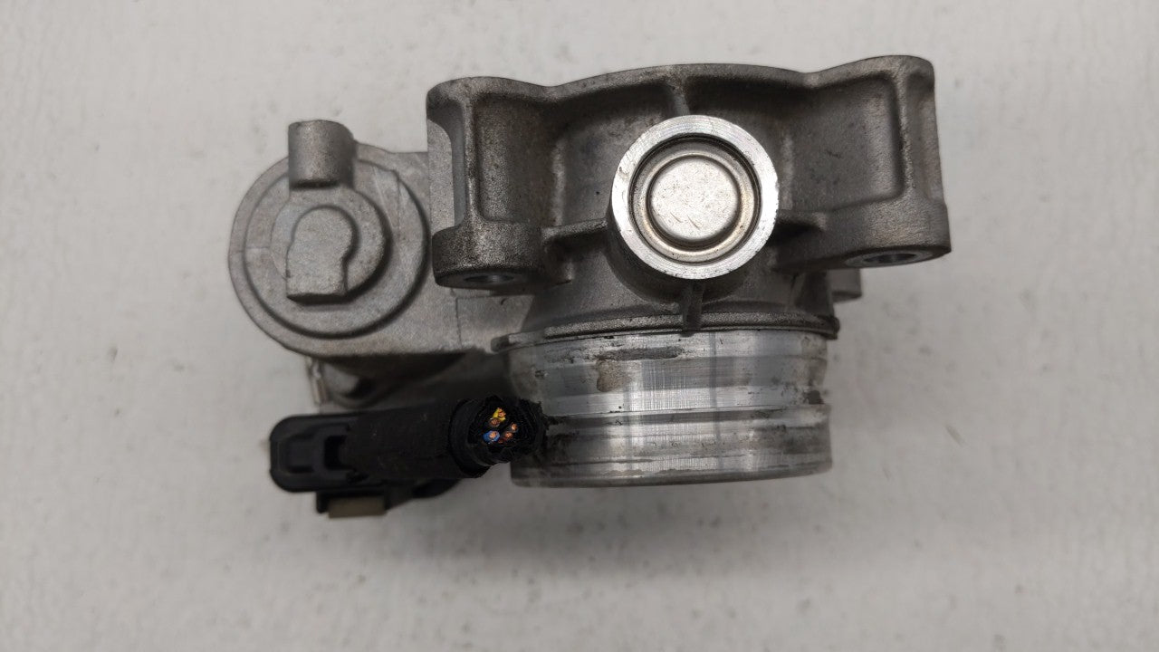 2018-2019 Chevrolet Equinox Throttle Body P/N:12659491BA 12671379AA Fits Fits 2016 2017 2018 2019 OEM Used Auto Parts - Oemu
