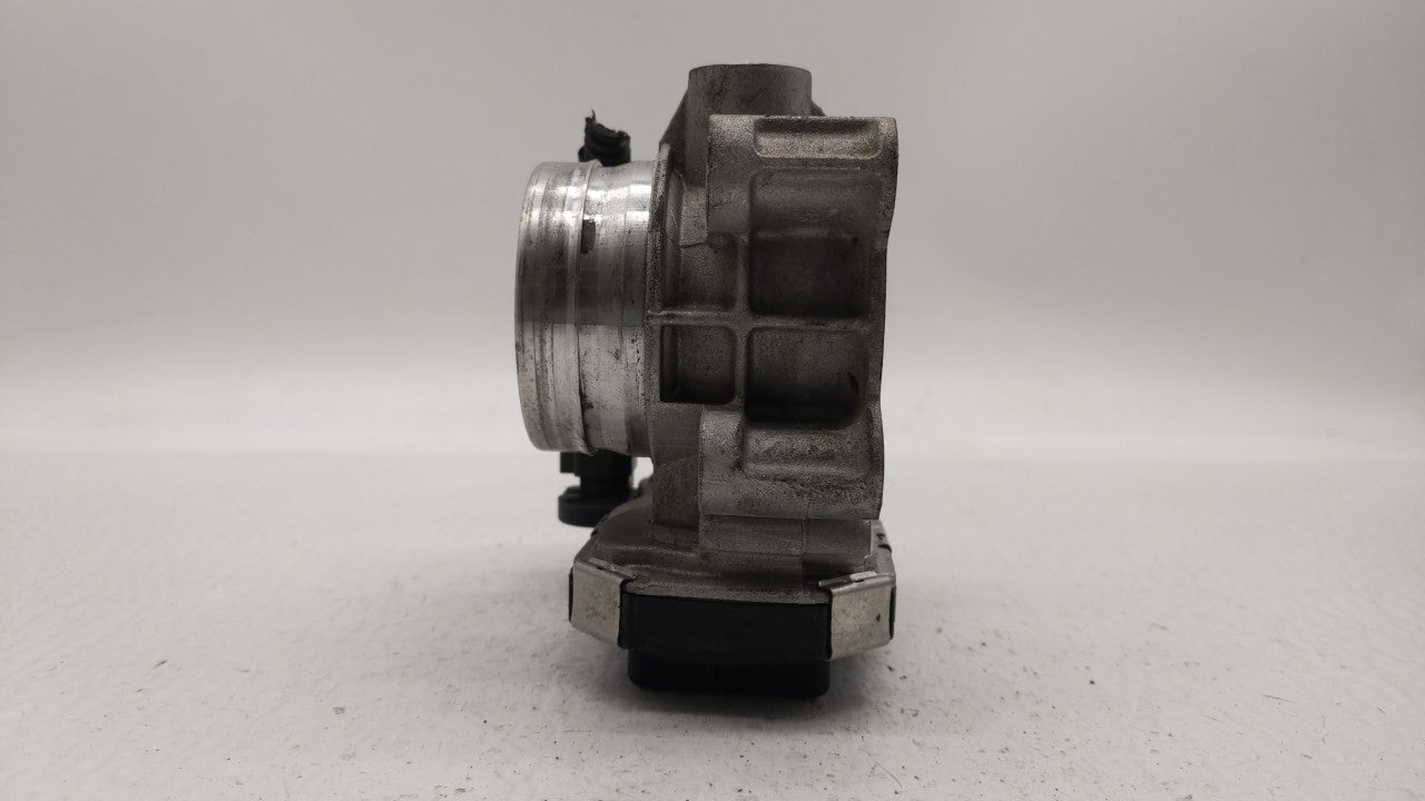 2018-2019 Chevrolet Equinox Throttle Body P/N:12659491BA 12671379AA Fits Fits 2016 2017 2018 2019 OEM Used Auto Parts - Oemu