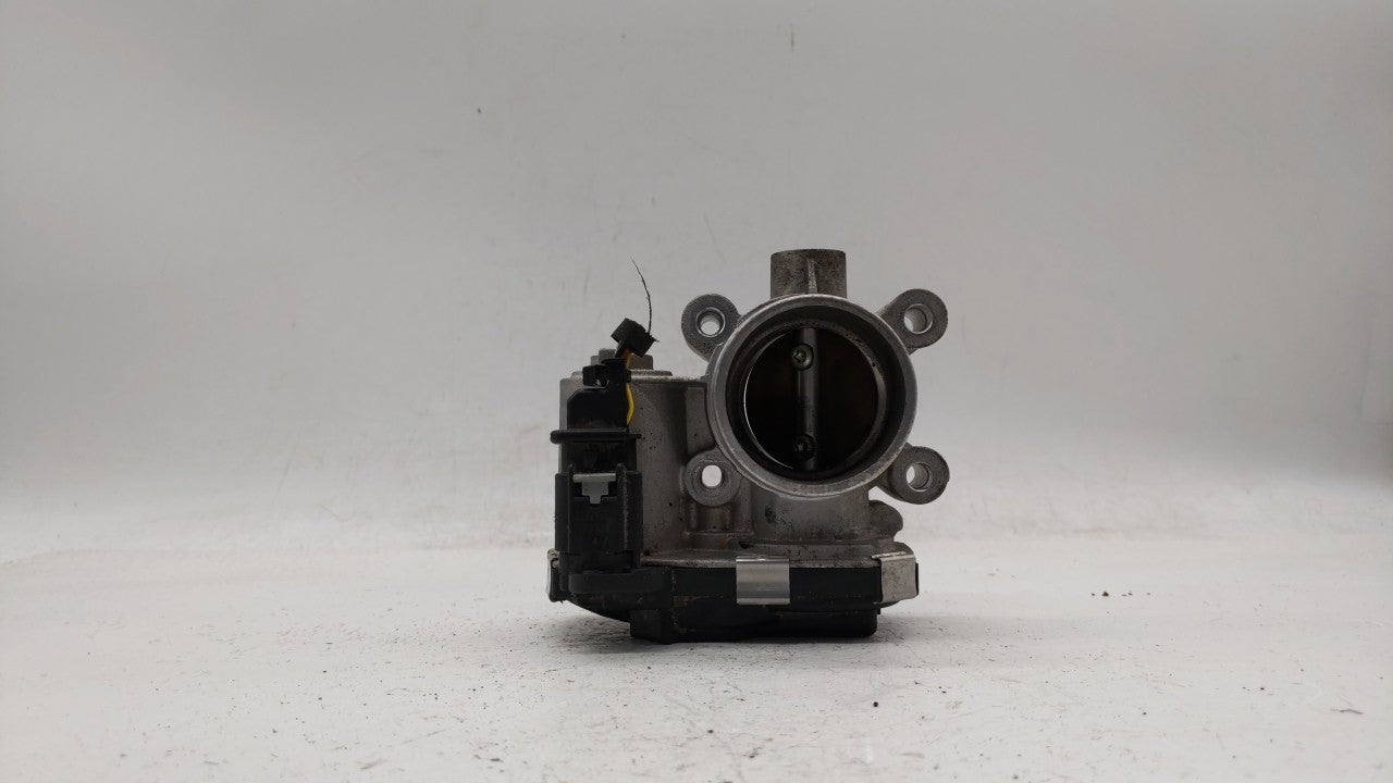 2018-2019 Chevrolet Equinox Throttle Body P/N:12659491BA 12671379AA Fits Fits 2016 2017 2018 2019 OEM Used Auto Parts - Oemu