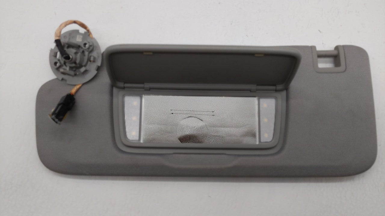 2018-2019 Chevrolet Equinox Sun Visor Shade Replacement Driver Left Mirror Fits Fits 2018 2019 OEM Used Auto Parts - Oemused