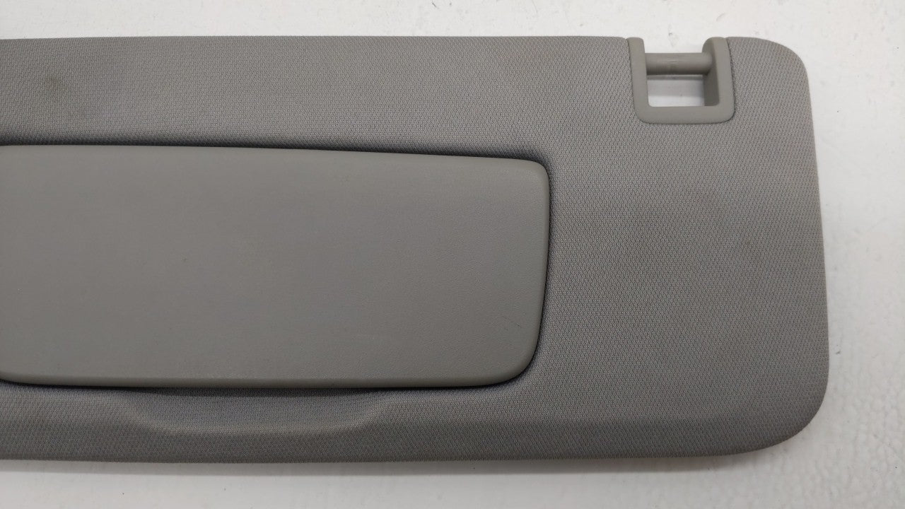 2018-2019 Chevrolet Equinox Sun Visor Shade Replacement Driver Left Mirror Fits Fits 2018 2019 OEM Used Auto Parts - Oemused
