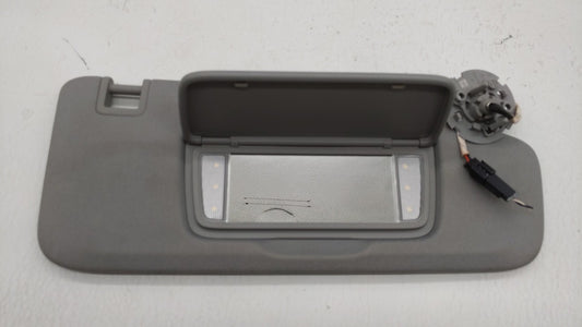 2018-2019 Chevrolet Equinox Sun Visor Shade Replacement Passenger Right Mirror Fits Fits 2018 2019 OEM Used Auto Parts - Oem