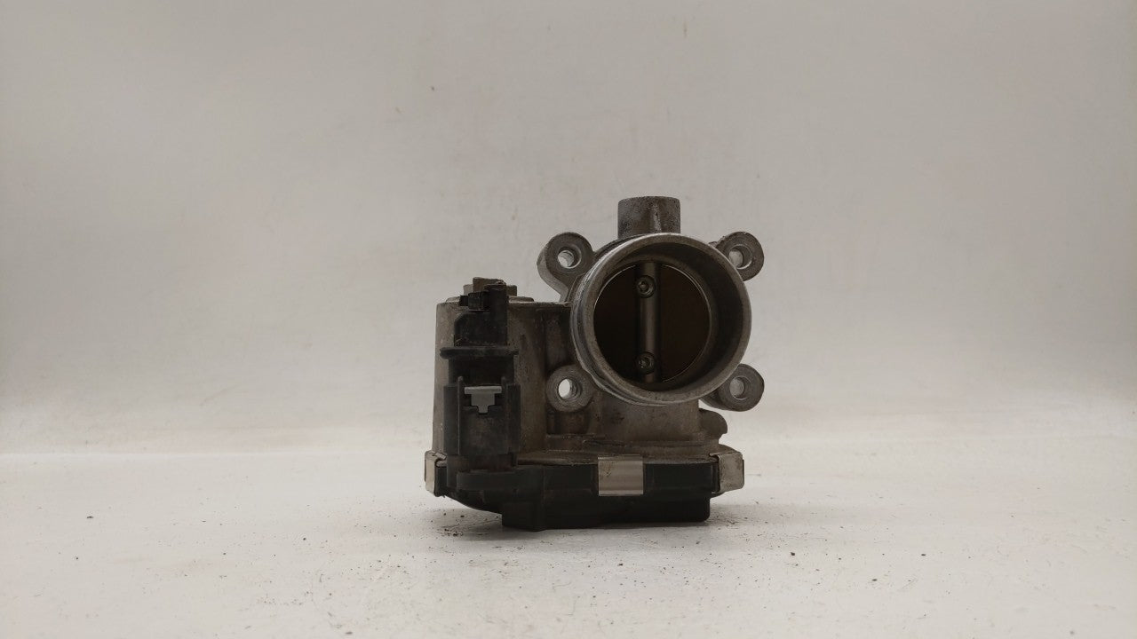 2018-2019 Chevrolet Equinox Throttle Body P/N:12659491BA 12671379AA Fits Fits 2016 2017 2018 2019 OEM Used Auto Parts - Oemu