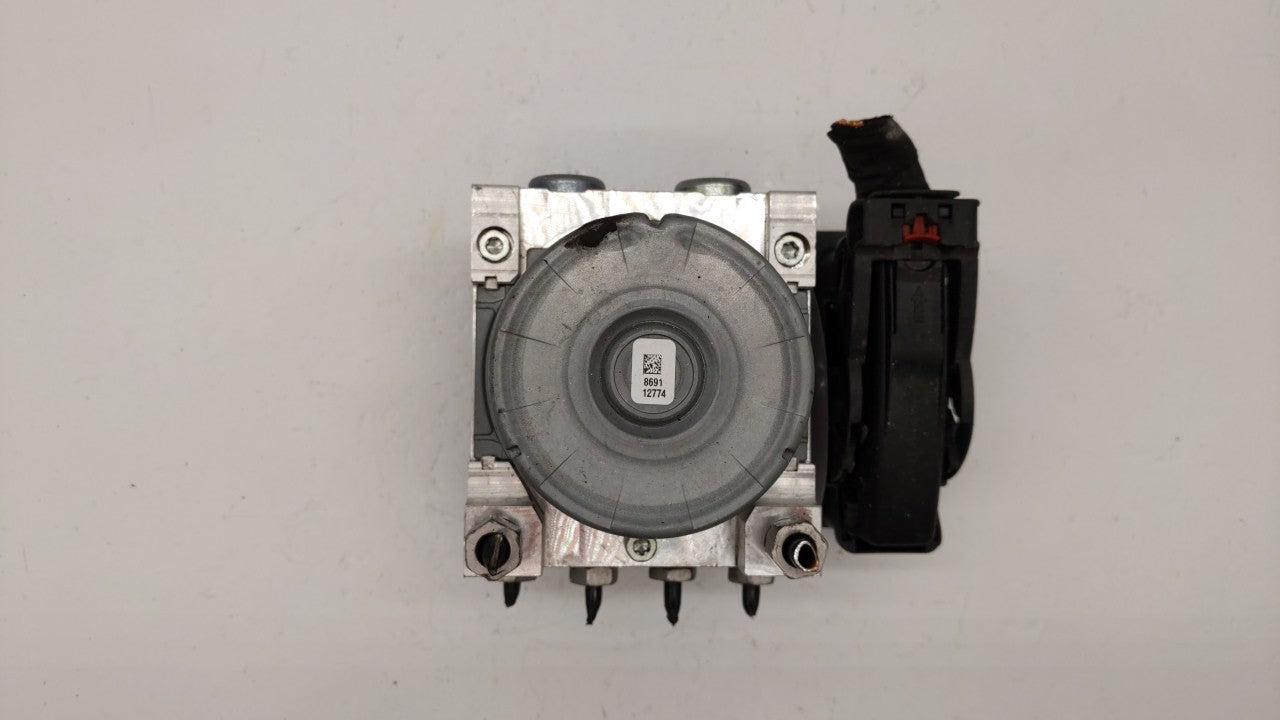 2018-2019 Chevrolet Equinox ABS Pump Control Module Replacement P/N:84646849 84560131, 84715330, 84342052 Fits Fits 2018 201