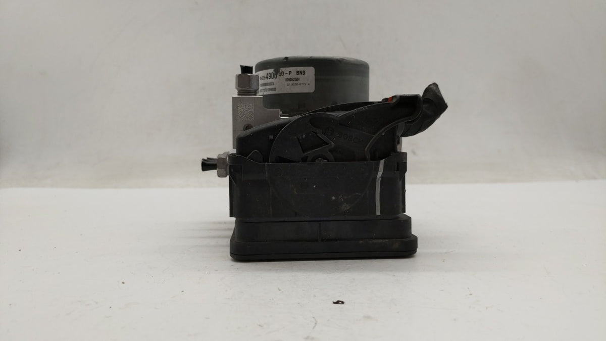 2018-2019 Chevrolet Equinox Anti-Lock Brake ABS Pump Module Actuator OEM P/N:84646849 84560131 Fits Fits 2018 2019 2020 2021