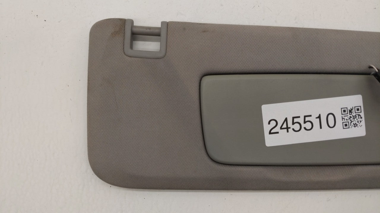 2018-2019 Chevrolet Equinox Sun Visor Shade Replacement Passenger Right Mirror Fits Fits 2018 2019 OEM Used Auto Parts - Oem