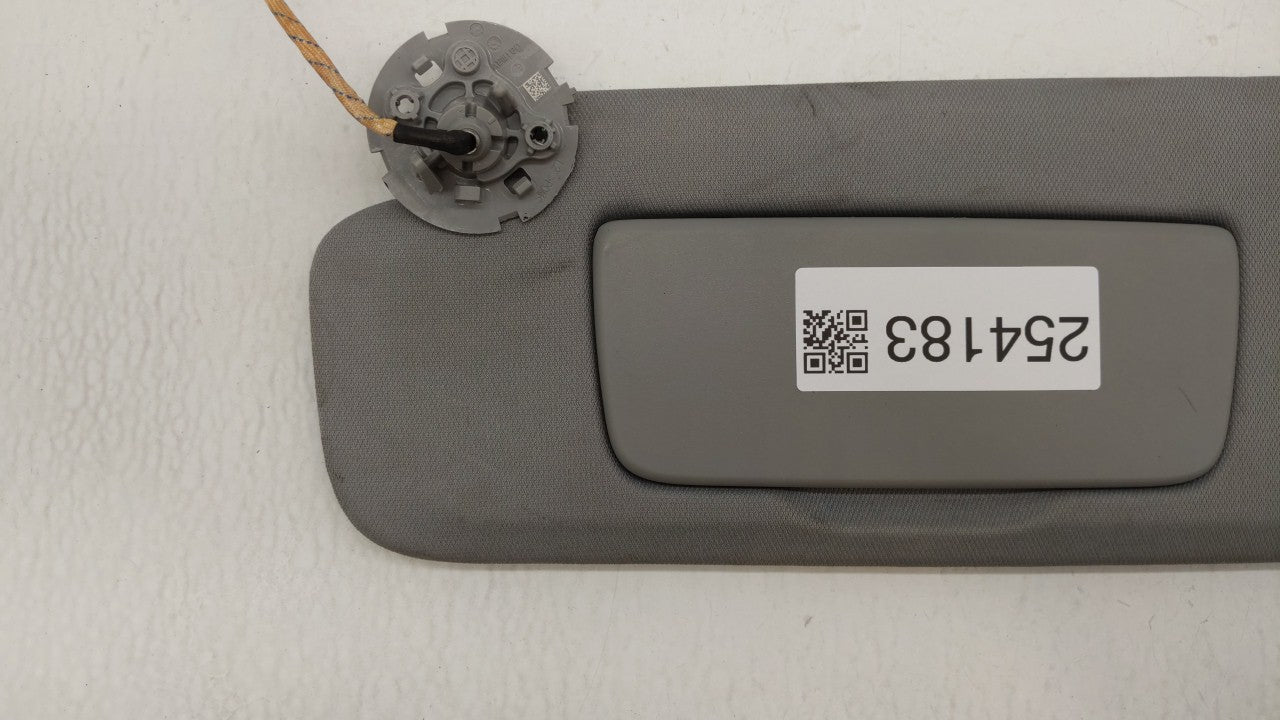 2018-2019 Chevrolet Equinox Sun Visor Shade Replacement Driver Left Mirror Fits Fits 2018 2019 OEM Used Auto Parts - Oemused