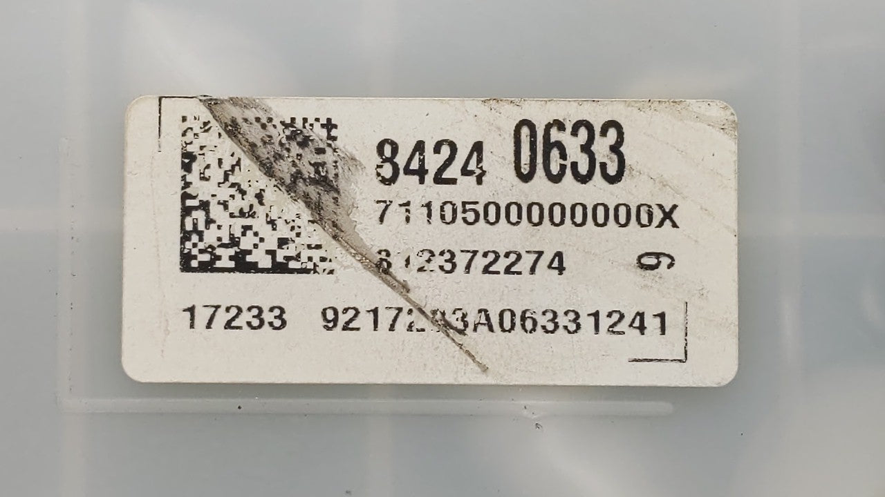 2018 Chevrolet Equinox Instrument Cluster Speedometer Gauges P/N:812372274 84240633, 84424074 Fits OEM Used Auto Parts - Oem