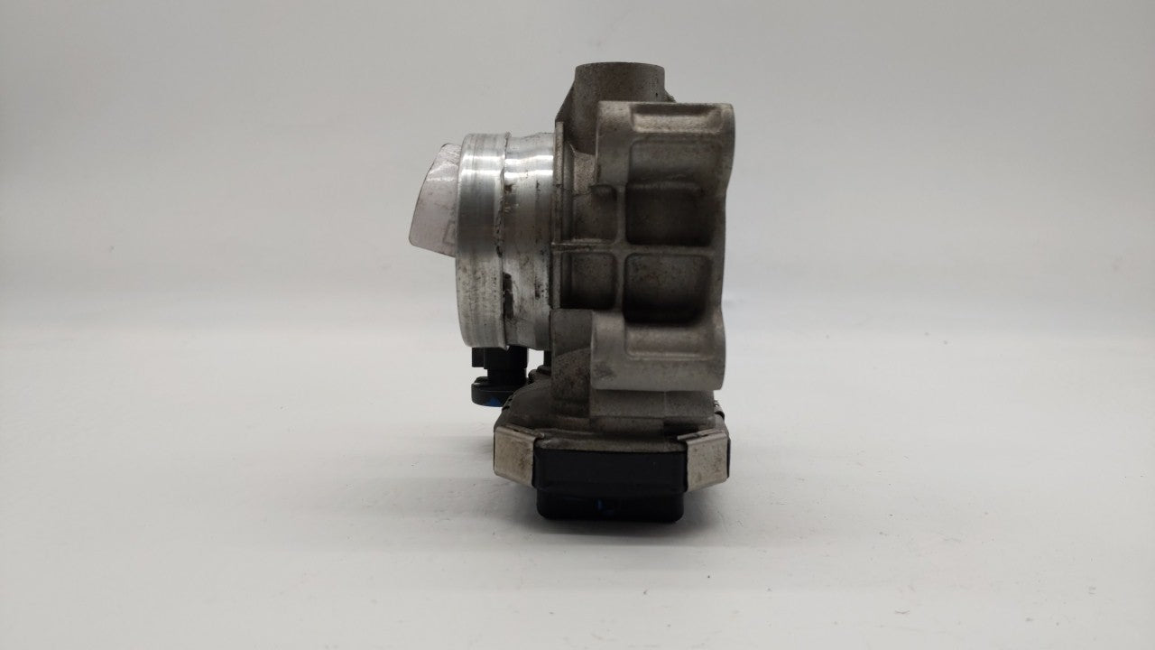 2018-2022 Chevrolet Equinox Throttle Body P/N:12659491BA 12671379AA Fits Fits 2016 2017 2018 2019 2020 2021 2022 OEM Used Au