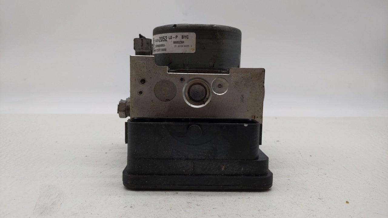 2018-2019 Chevrolet Equinox ABS Pump Control Module Replacement P/N:84342052 Fits Fits 2018 2019 2020 2021 OEM Used Auto Par