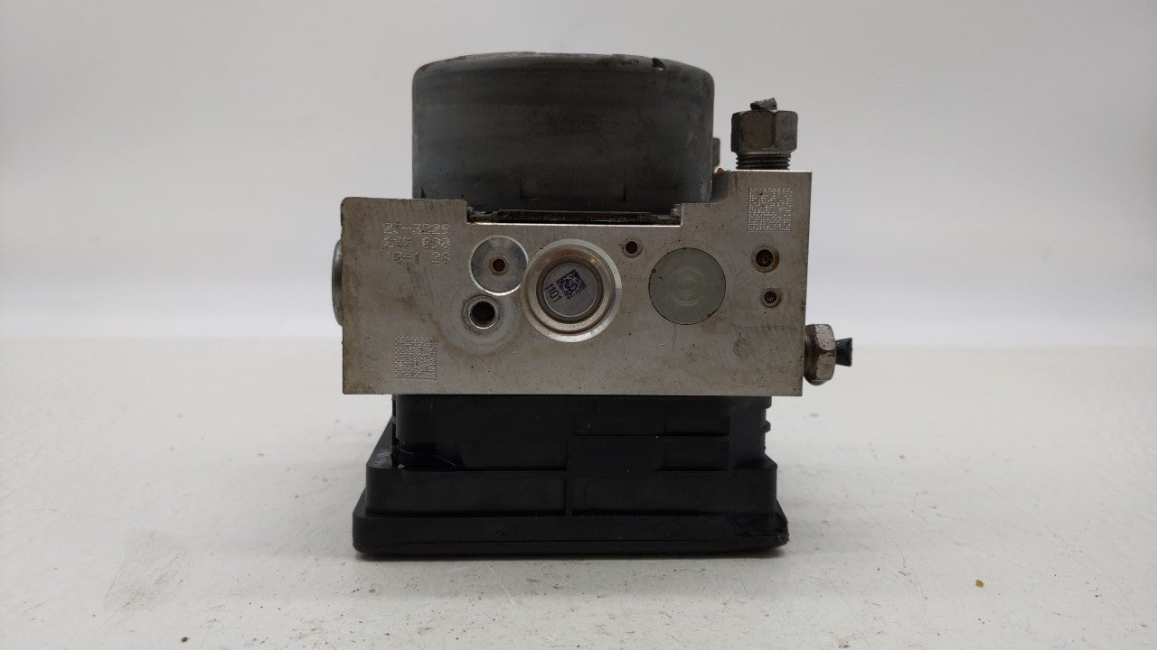 2018-2019 Chevrolet Equinox ABS Pump Control Module Replacement P/N:84342052 Fits Fits 2018 2019 2020 2021 OEM Used Auto Par