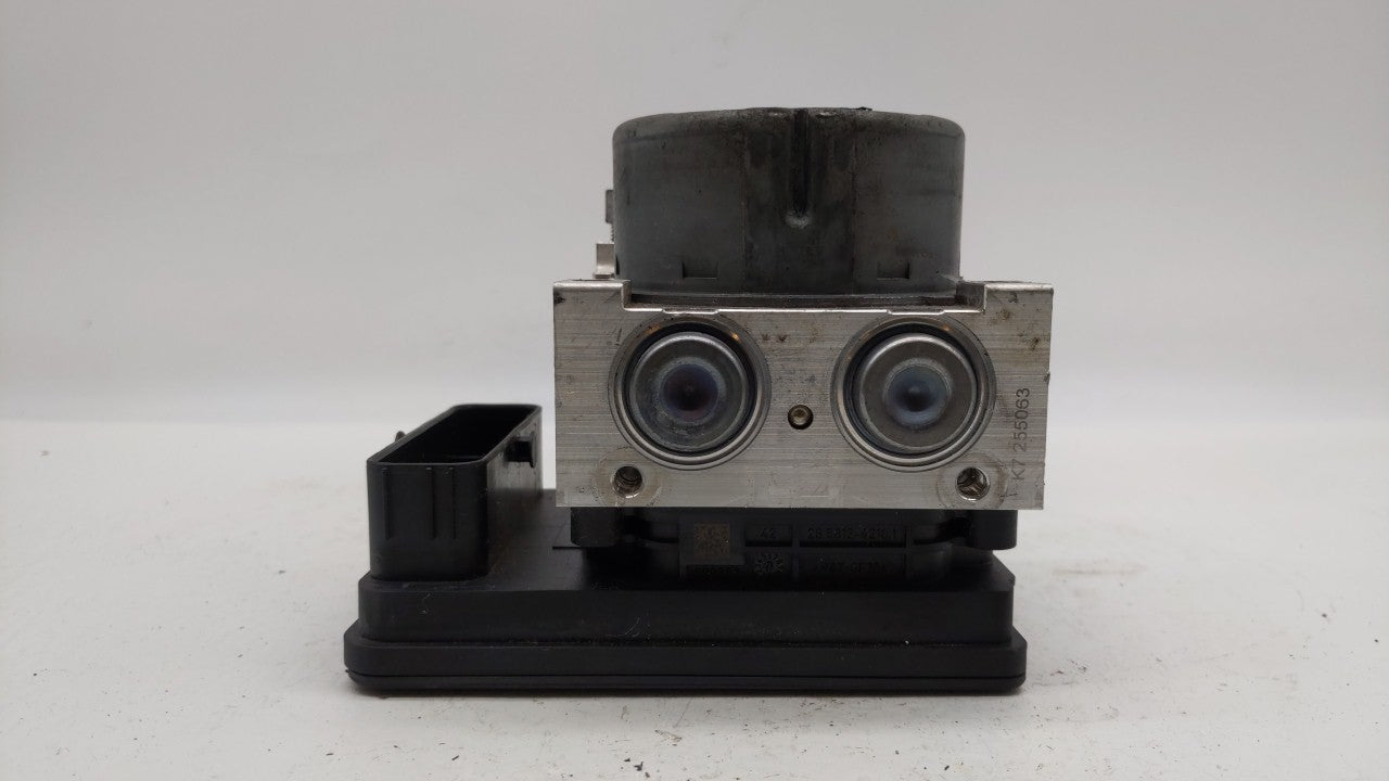 2018-2019 Chevrolet Equinox ABS Pump Control Module Replacement P/N:84646849 84560131, 84715330, 84342052 Fits Fits 2018 201
