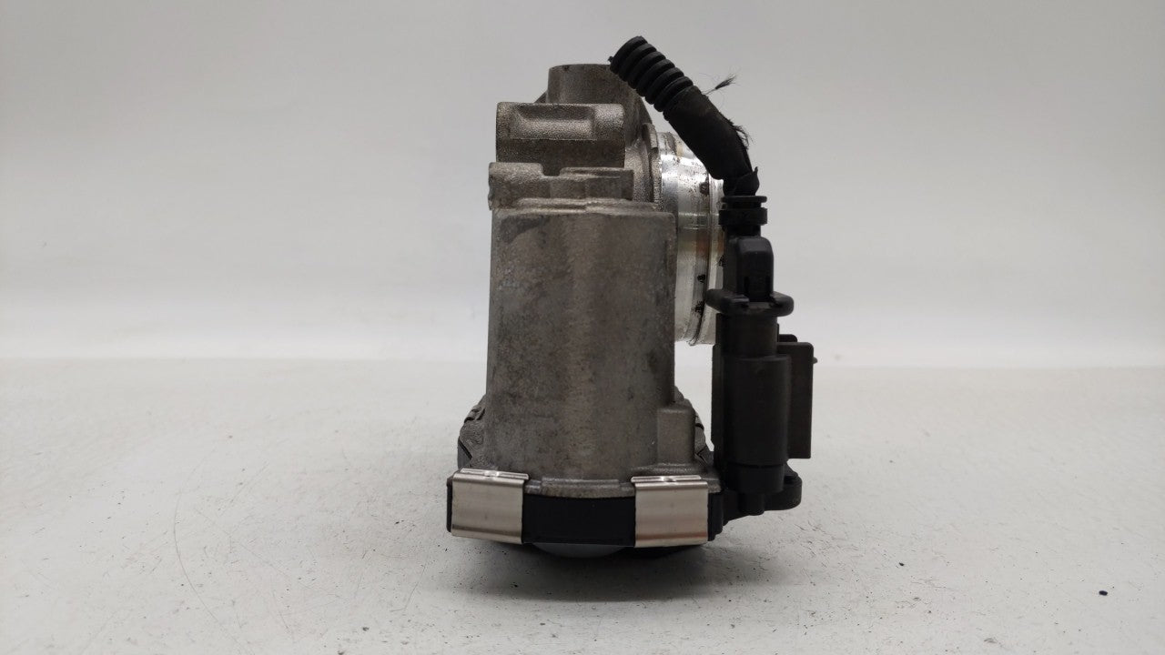 2018-2019 Chevrolet Equinox Throttle Body P/N:12659491BA 12671379AA Fits Fits 2016 2017 2018 2019 OEM Used Auto Parts - Oemu