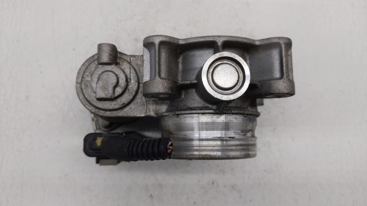 2018-2019 Chevrolet Equinox Throttle Body P/N:12659491BA 12671379AA Fits Fits 2016 2017 2018 2019 OEM Used Auto Parts - Oemu