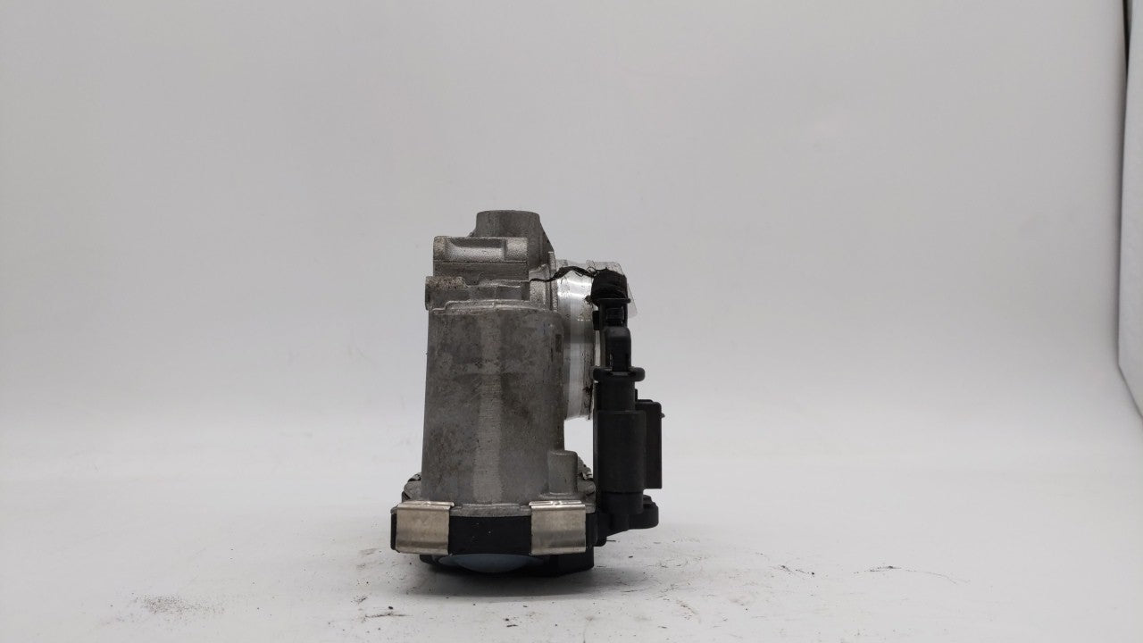 2018-2019 Chevrolet Equinox Throttle Body P/N:12659491BA 12671379AA Fits Fits 2016 2017 2018 2019 OEM Used Auto Parts - Oemu