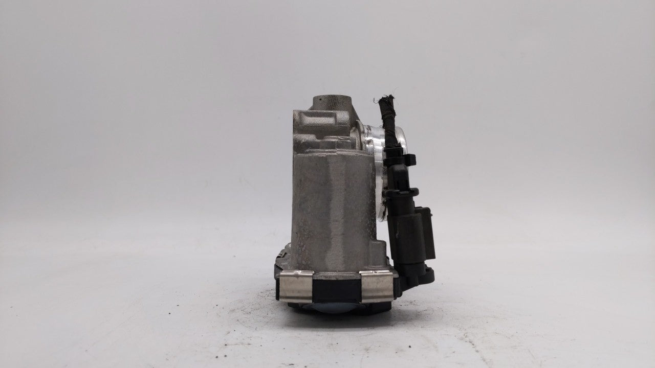 2018-2019 Chevrolet Equinox Throttle Body P/N:12659491BA 12671379AA Fits Fits 2016 2017 2018 2019 OEM Used Auto Parts - Oemu