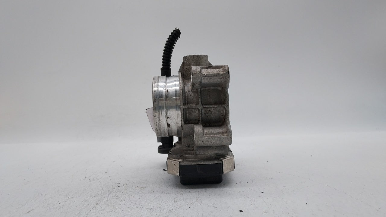 2018-2019 Chevrolet Equinox Throttle Body P/N:12659491BA 12671379AA Fits Fits 2016 2017 2018 2019 OEM Used Auto Parts - Oemu