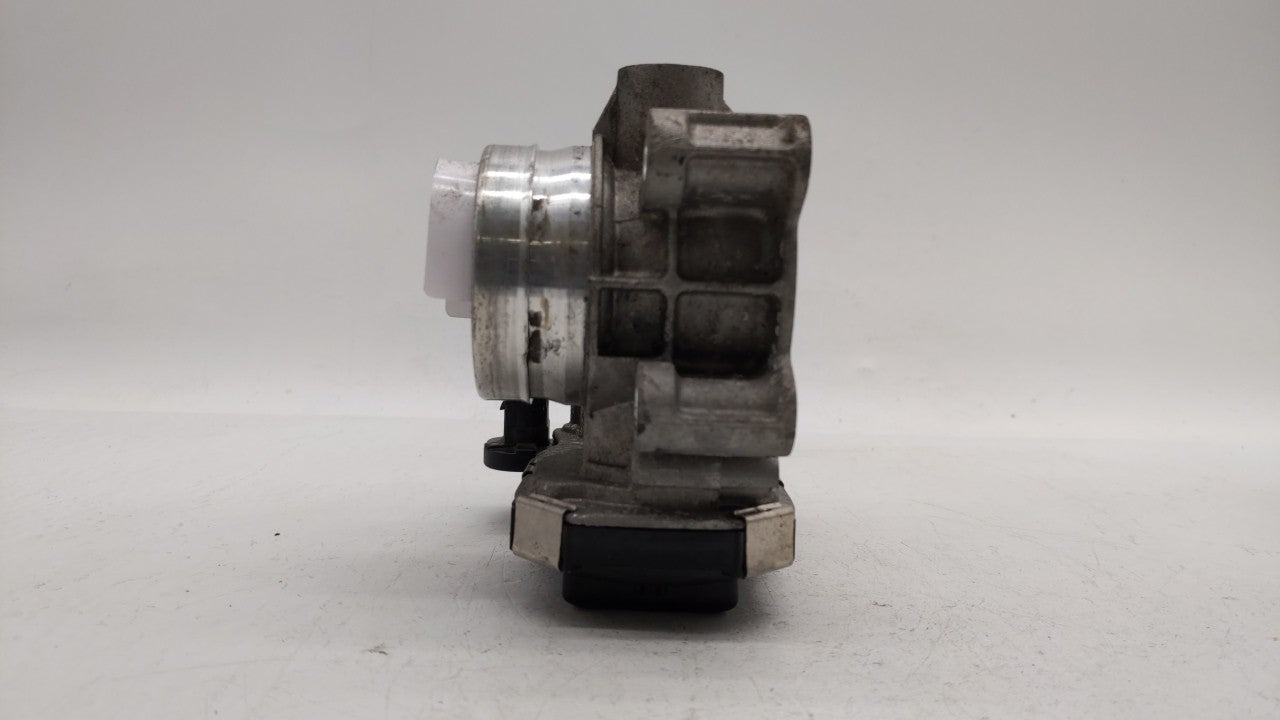 2018-2019 Chevrolet Equinox Throttle Body P/N:12659491BA 12671379AA Fits Fits 2016 2017 2018 2019 OEM Used Auto Parts - Oemu