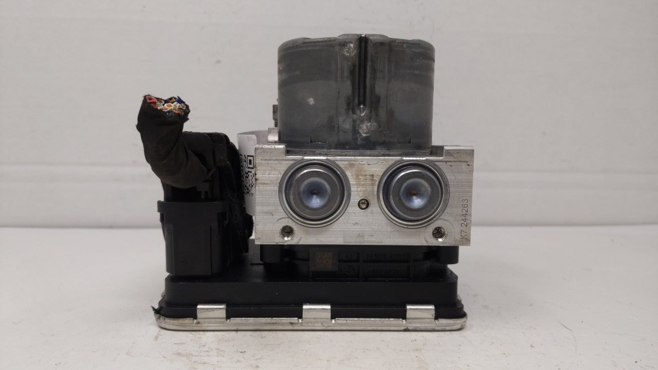 2018-2019 Chevrolet Equinox ABS Pump Control Module Replacement P/N:84646849 84560131, 84715330 Fits Fits 2018 2019 2020 202