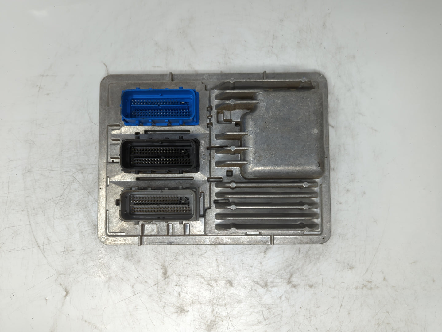 2018-2019 Chevrolet Equinox PCM Engine Control Computer ECU ECM PCU OEM P/N:12692812 12687467, 12696201 Fits Fits 2017 2018 