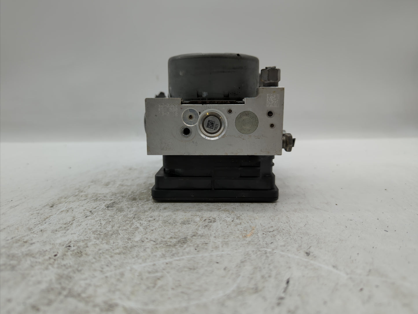 2018-2019 Chevrolet Equinox ABS Pump Control Module Replacement P/N:84646849 84560131, 84715330, 84342052 Fits Fits 2018 201
