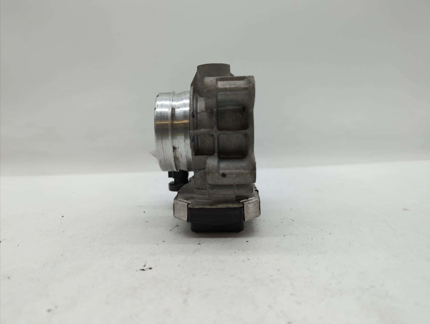 2018-2019 Chevrolet Equinox Throttle Body P/N:12659491BA 12671379AA Fits Fits 2016 2017 2018 2019 OEM Used Auto Parts - Oemu