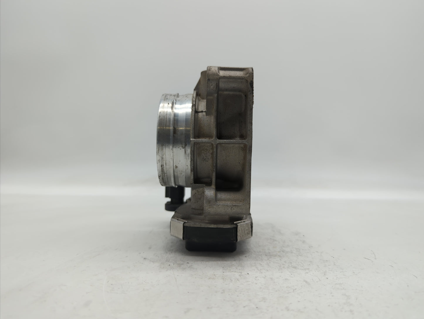 2018-2019 Chevrolet Equinox Throttle Body P/N:12670837AA 12681472AA, 12670937AA Fits Fits 2013 2014 2015 2016 2017 2018 2019