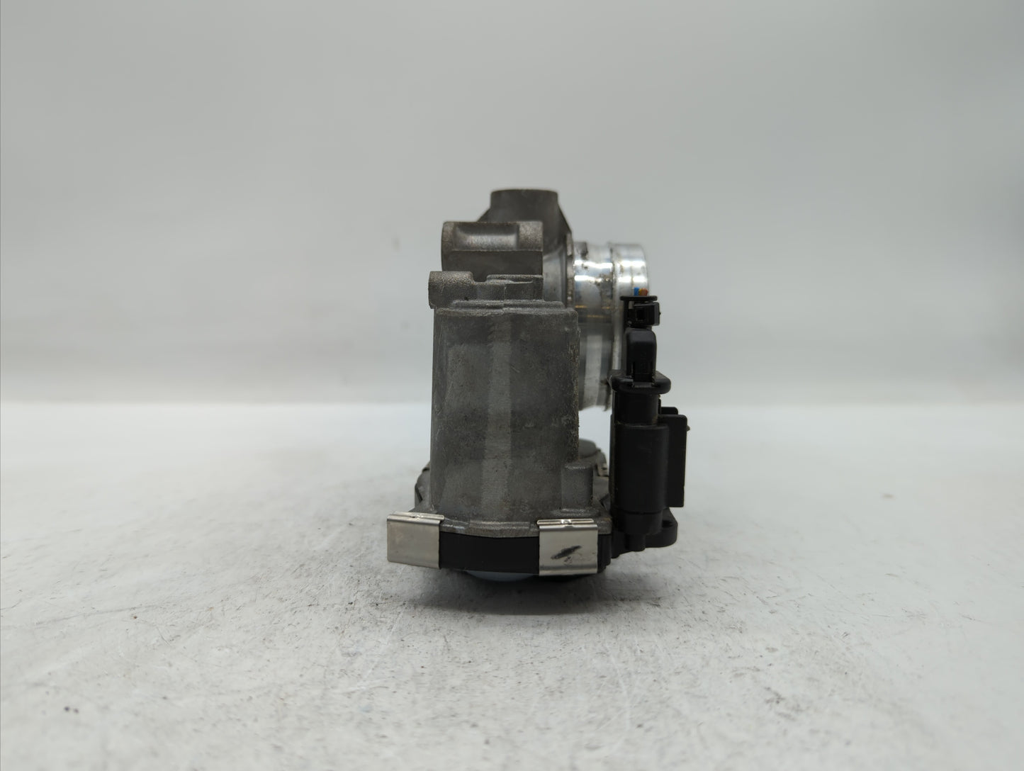 2018-2019 Chevrolet Equinox Throttle Body P/N:12659491BA 12671379AA Fits Fits 2016 2017 2018 2019 OEM Used Auto Parts - Oemu