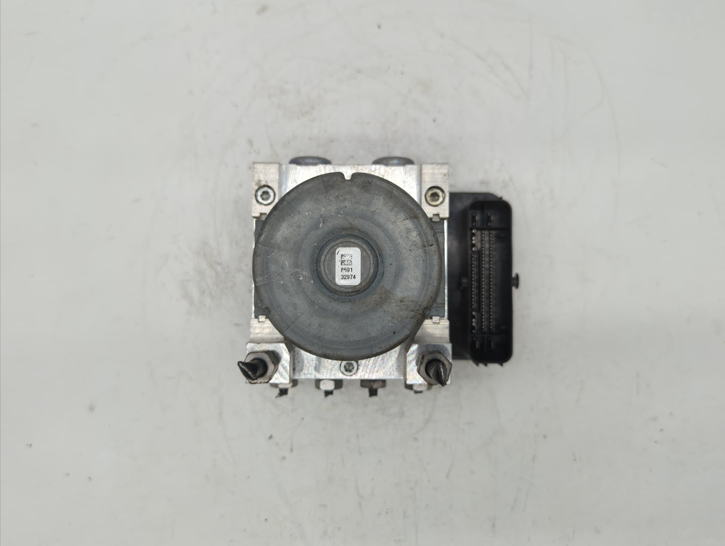 2018-2019 Chevrolet Equinox ABS Pump Control Module Replacement P/N:84342052 84646849, 84560131, 84715330 Fits Fits 2018 201