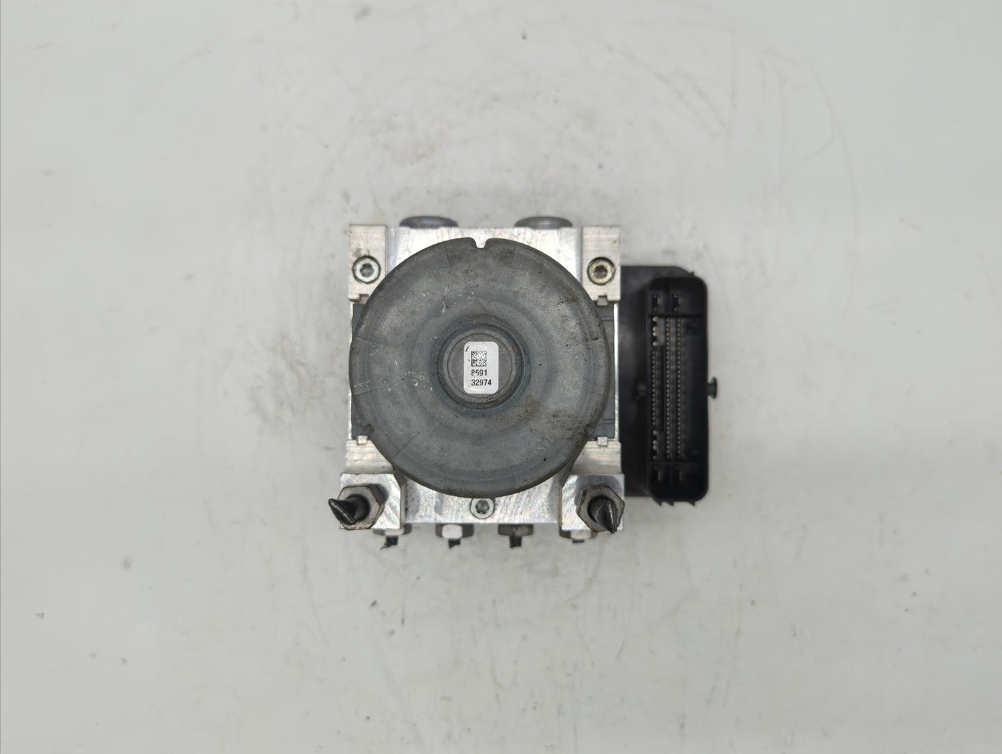 2018-2019 Chevrolet Equinox ABS Pump Control Module Replacement P/N:84342052 84646849, 84560131, 84715330 Fits Fits 2018 201