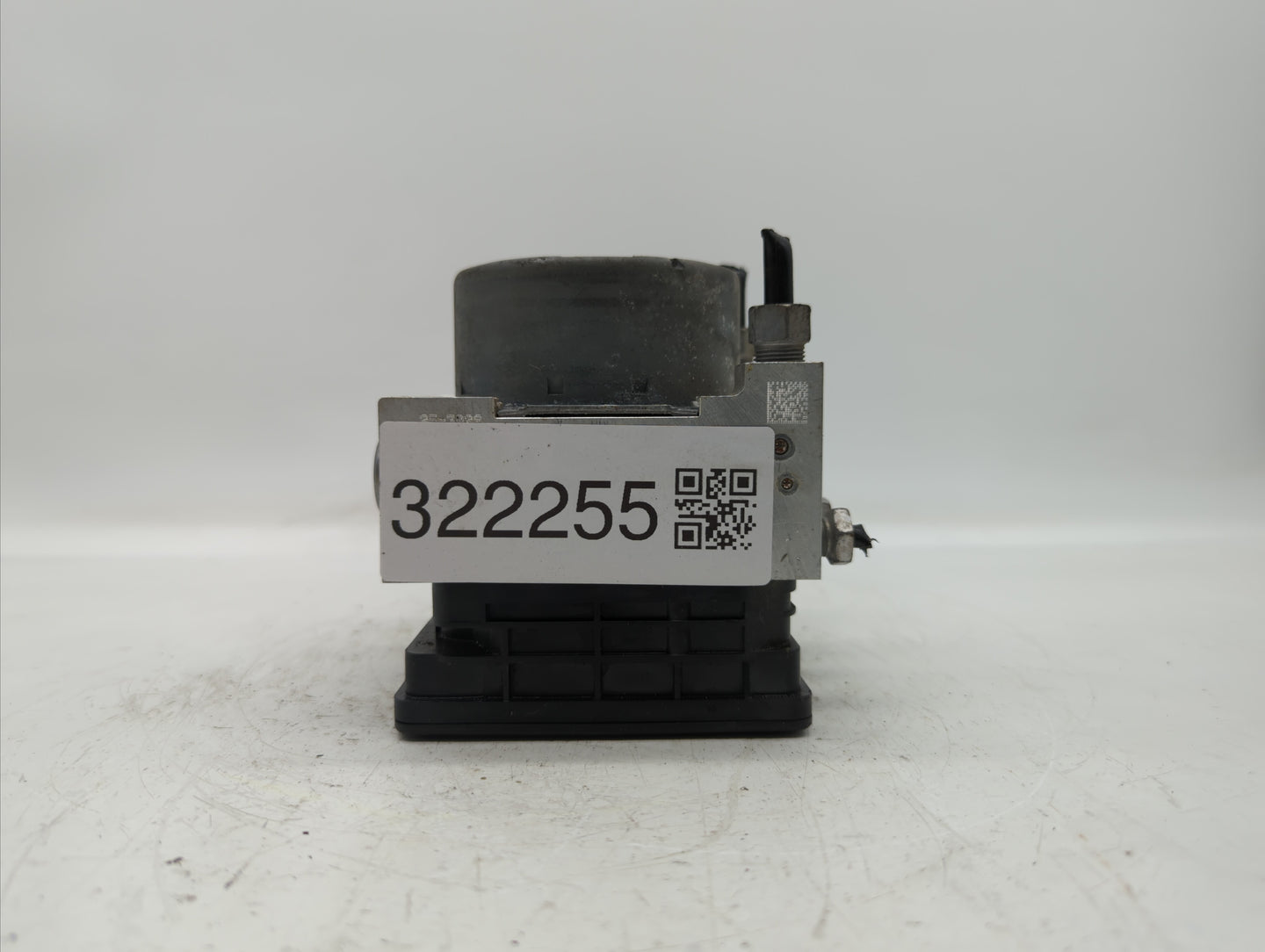2018-2019 Chevrolet Equinox ABS Pump Control Module Replacement P/N:84342052 84646849, 84560131, 84715330 Fits Fits 2018 201