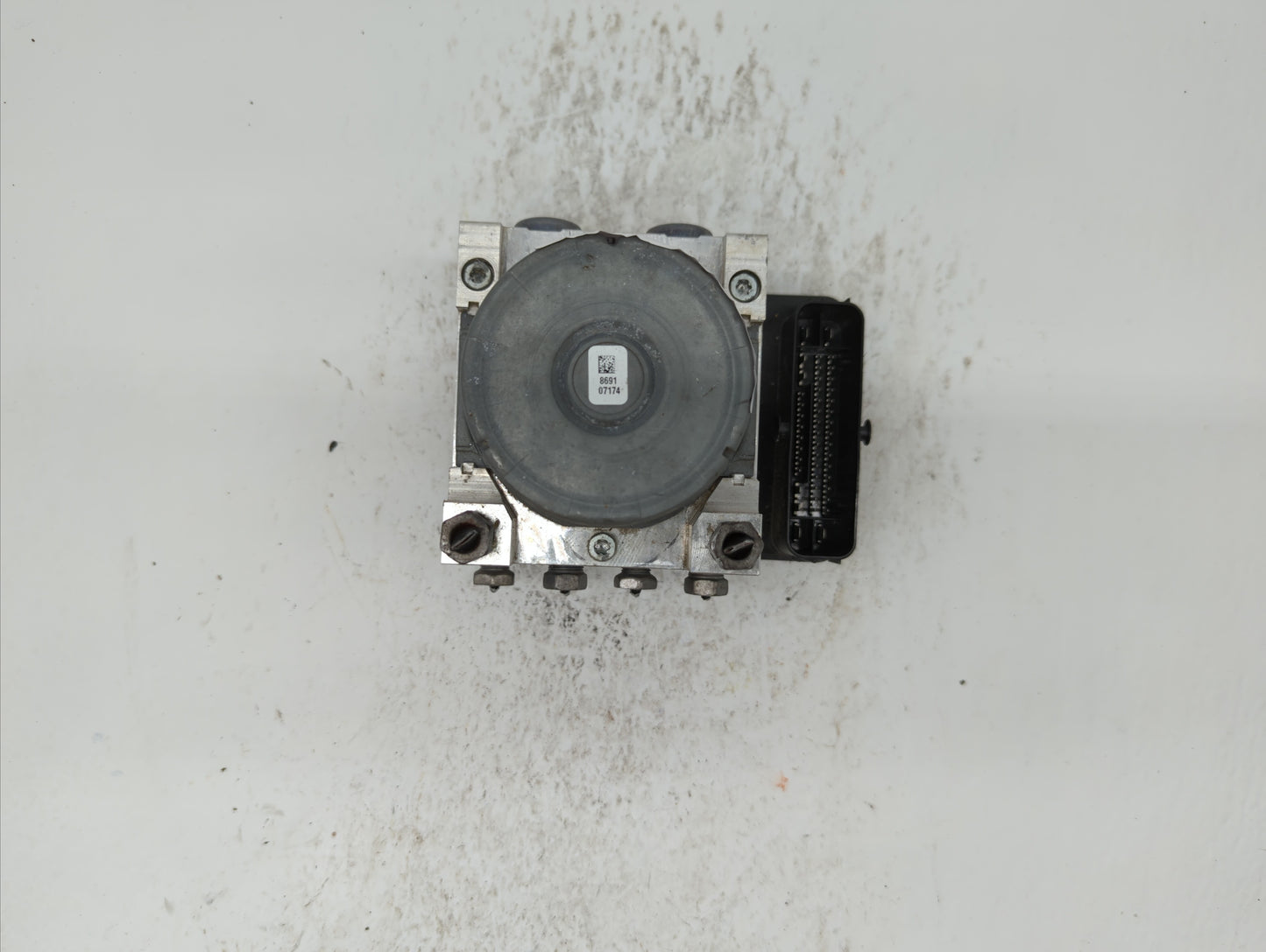 2018-2019 Chevrolet Equinox ABS Pump Control Module Replacement P/N:84560131 84342052, 84646849 Fits Fits 2018 2019 2020 202