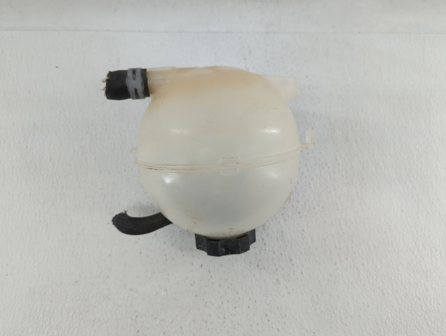 2018 Chevrolet Equinox Radiator Coolant Overflow Expansion Tank Bottle - Oemusedautoparts1.com