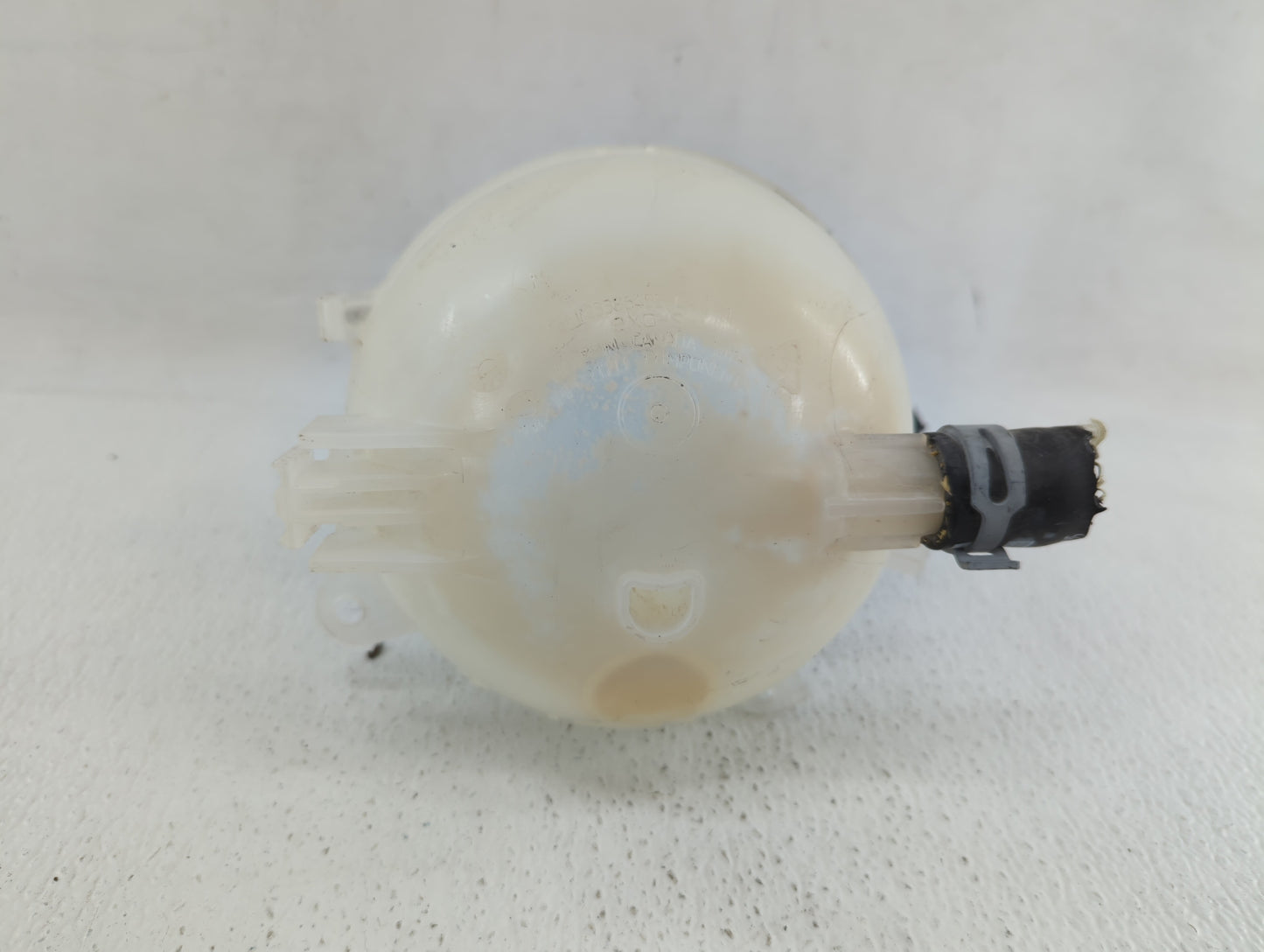 2018 Chevrolet Equinox Radiator Coolant Overflow Expansion Tank Bottle - Oemusedautoparts1.com