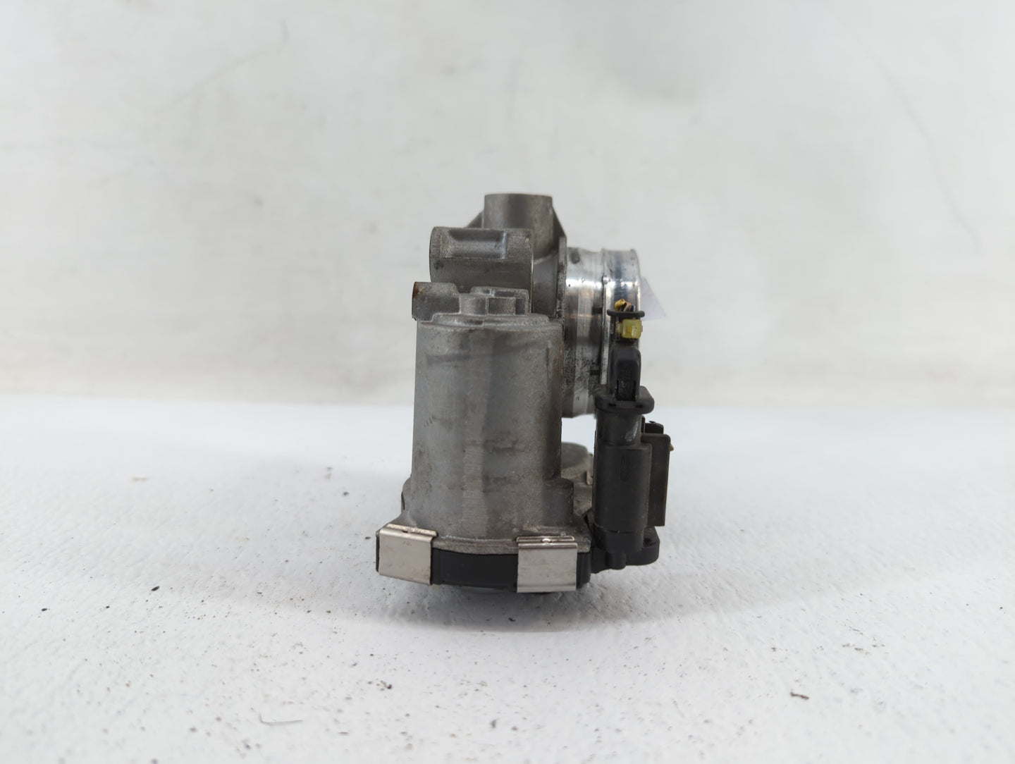 2018-2019 Chevrolet Equinox Throttle Body P/N:12659491BA 12671379AA Fits Fits 2016 2017 2018 2019 OEM Used Auto Parts - Oemu