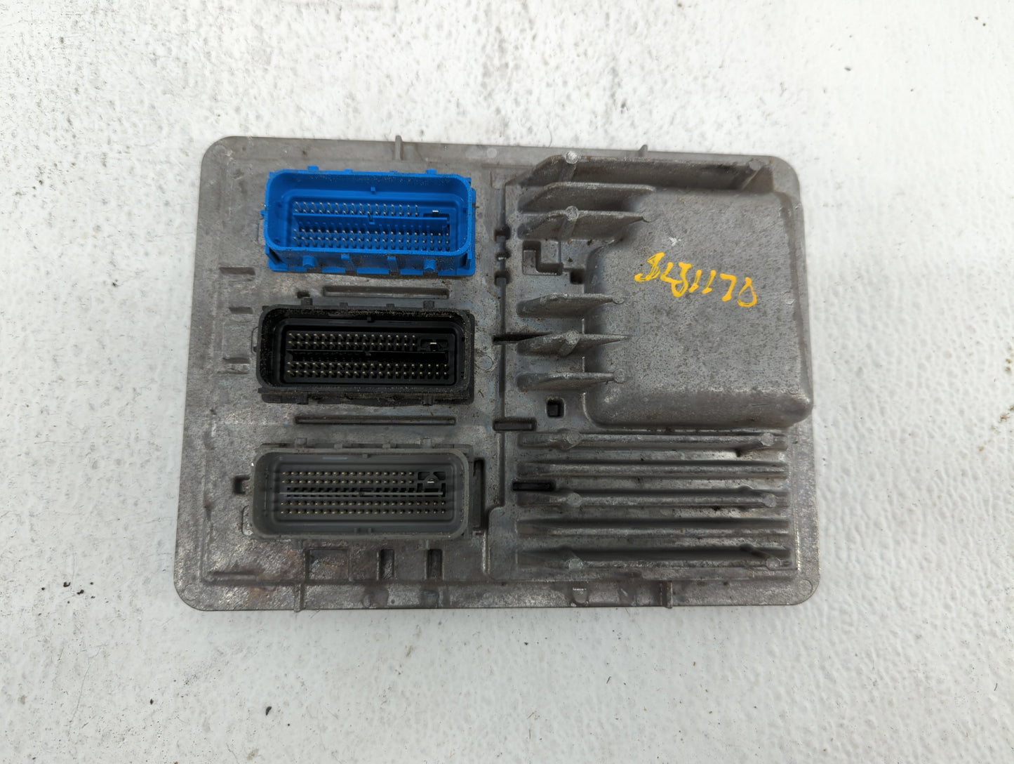 2018-2019 Chevrolet Equinox PCM Engine Control Computer ECU ECM PCU OEM P/N:12688973 12697837, 12687328 Fits Fits 2017 2018 