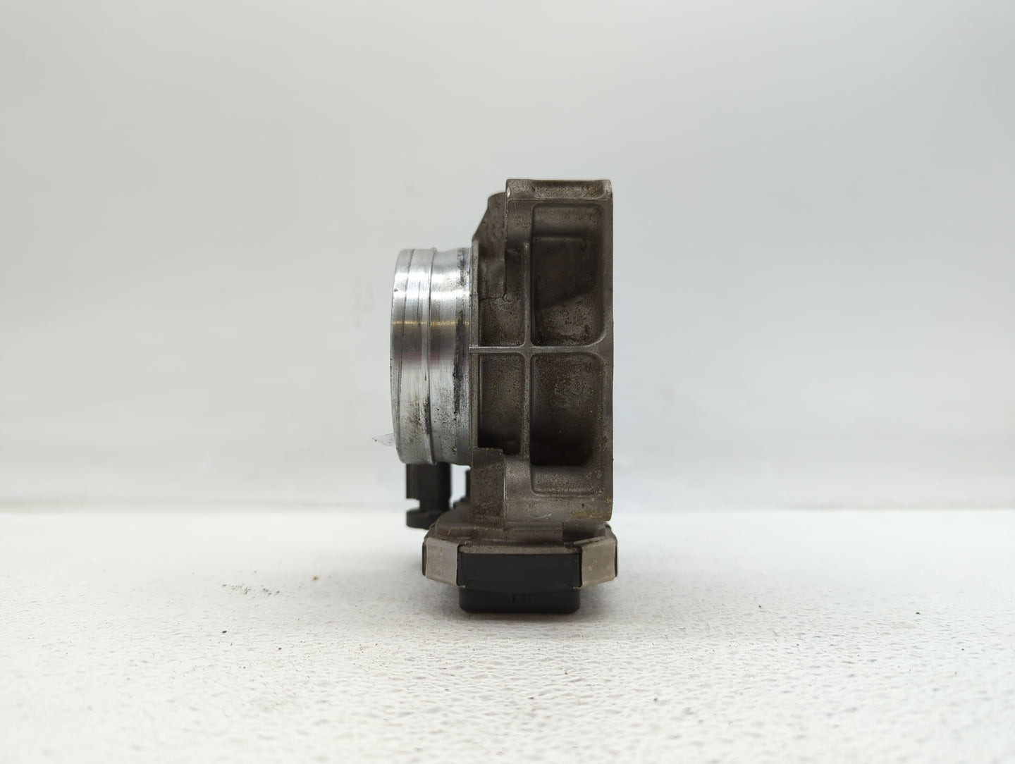 2018-2019 Chevrolet Equinox Throttle Body P/N:12670837AA 12681472AA, 12670937AA Fits Fits 2013 2014 2015 2016 2017 2018 2019