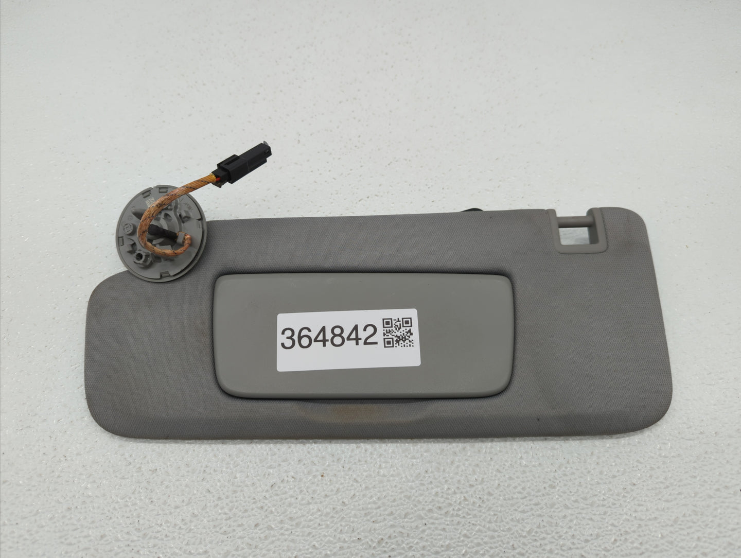 2018-2019 Chevrolet Equinox Sun Visor Shade Replacement Driver Left Mirror Fits Fits 2018 2019 OEM Used Auto Parts - Oemused