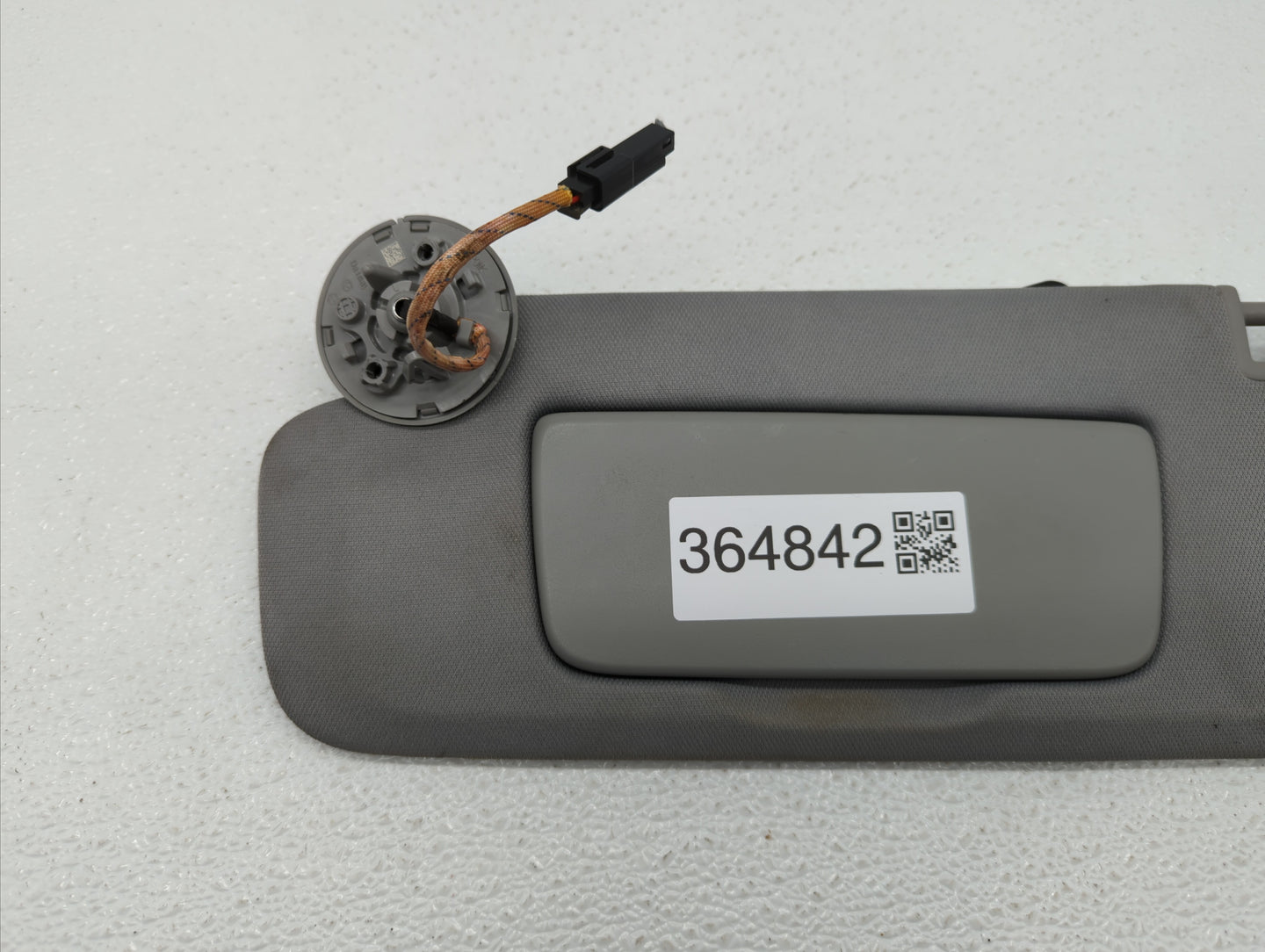 2018-2019 Chevrolet Equinox Sun Visor Shade Replacement Driver Left Mirror Fits Fits 2018 2019 OEM Used Auto Parts - Oemused