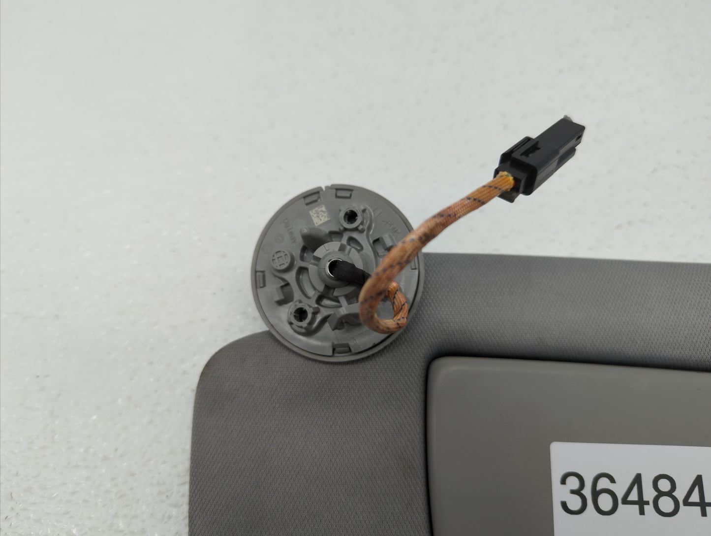 2018-2019 Chevrolet Equinox Sun Visor Shade Replacement Driver Left Mirror Fits Fits 2018 2019 OEM Used Auto Parts - Oemused