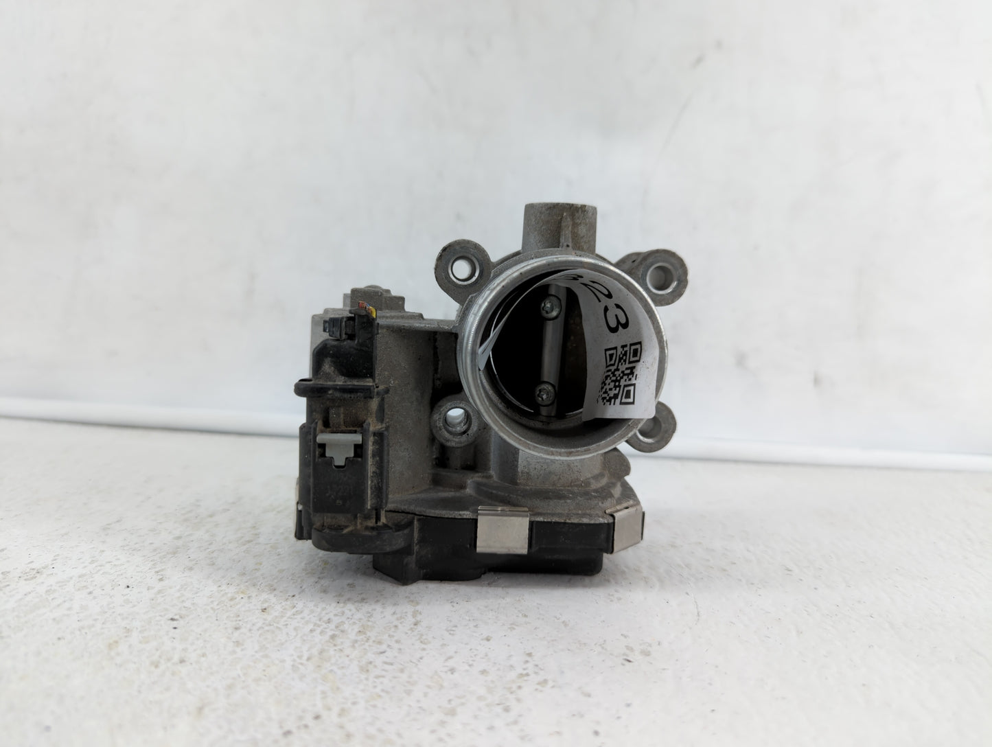2018-2019 Chevrolet Equinox Throttle Body P/N:12671379AA Fits Fits 2016 2017 2018 2019 OEM Used Auto Parts - Oemusedautopart