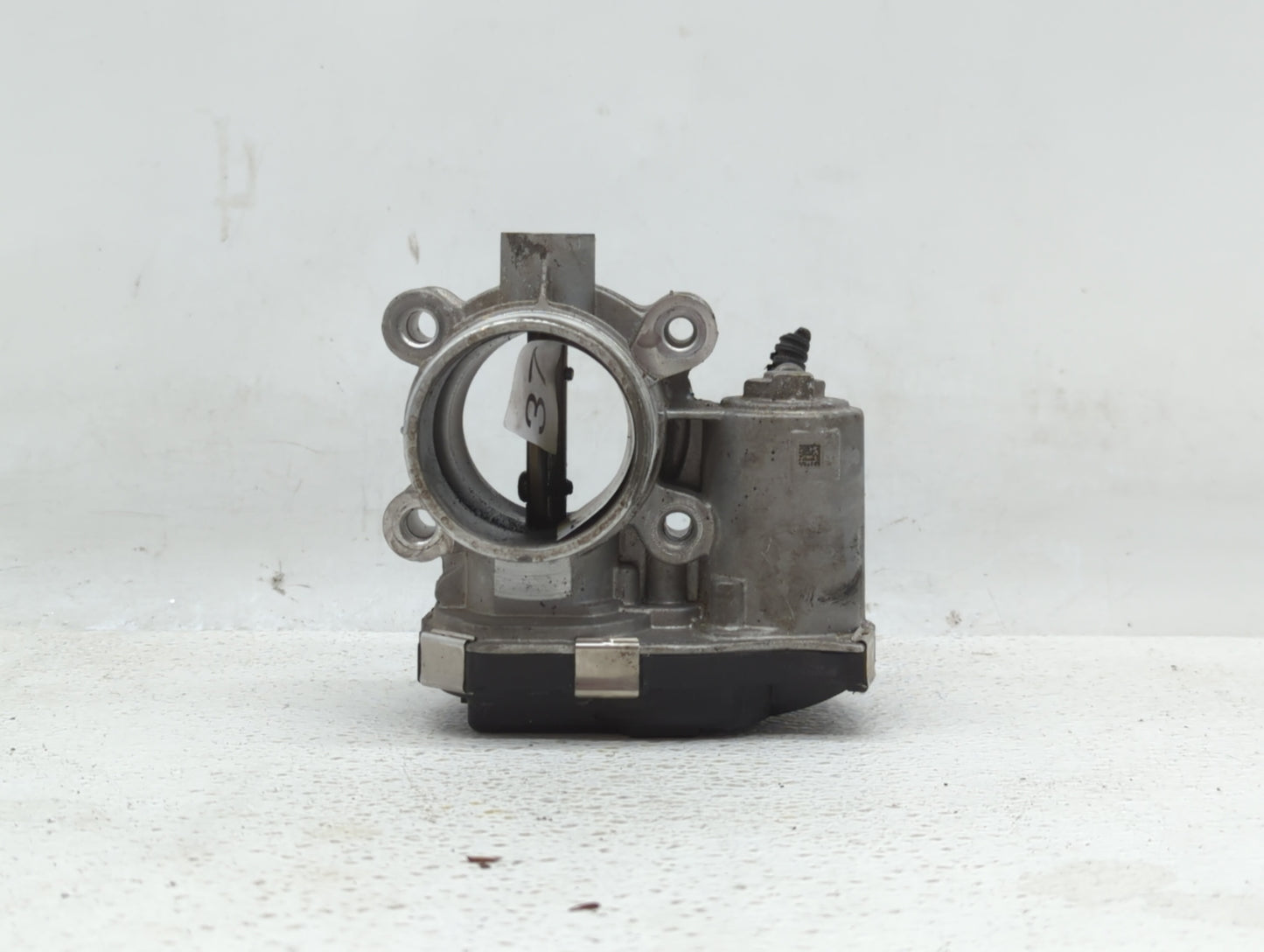 2018-2019 Chevrolet Equinox Throttle Body P/N:55496779AA 55498779AA Fits Fits 2017 2018 2019 OEM Used Auto Parts - Oemusedau
