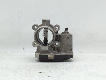 2018-2019 Chevrolet Equinox Throttle Body P/N:55496779AA 55498779AA Fits Fits 2017 2018 2019 OEM Used Auto Parts - Oemusedau