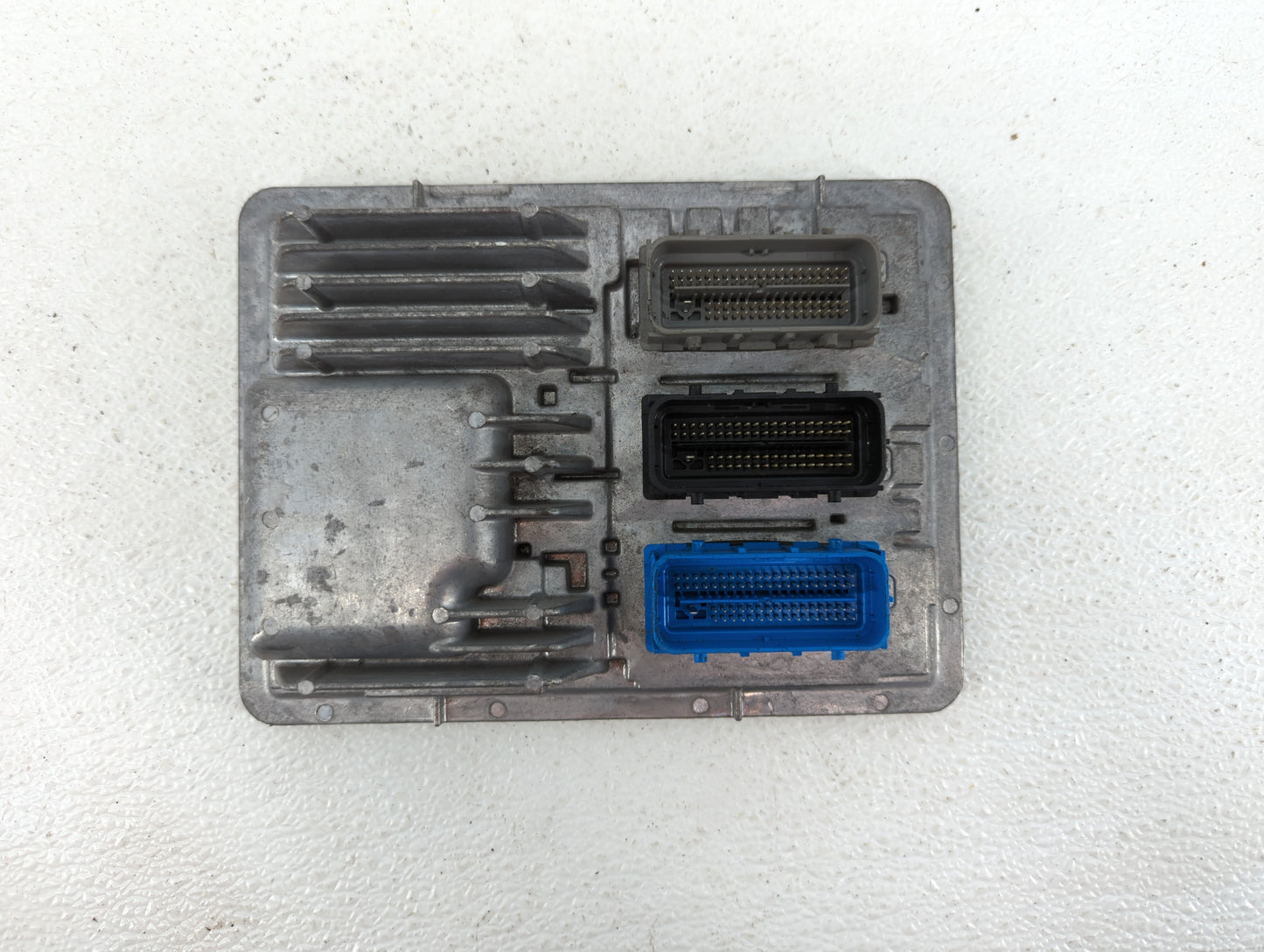 2018-2019 Chevrolet Equinox PCM Engine Control Computer ECU ECM PCU OEM P/N:12677677 12686384, 12669908 Fits Fits 2017 2018 