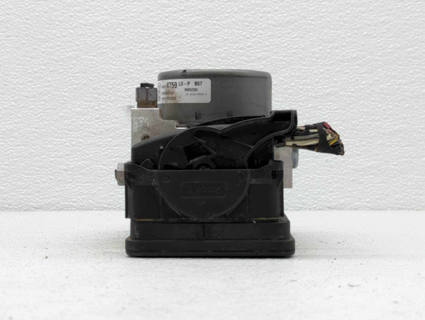 2018-2019 Chevrolet Equinox ABS Pump Control Module Replacement P/N:84414759 84254908 Fits Fits 2018 2019 OEM Used Auto Part